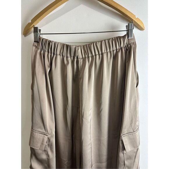Taupe satin cargo joggers - Picture 9 of 12